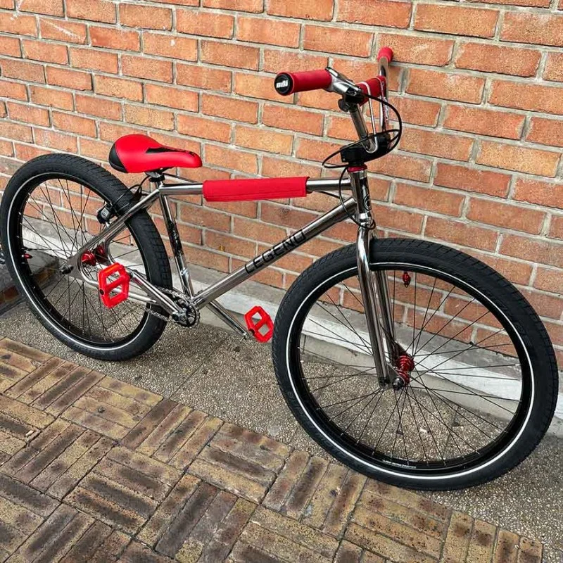 Custom DK X BIKELIFE Legend 26' Chromé 3 Custom DK X BIKELIFE Legend 26' Chromé