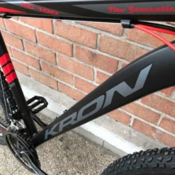 Custom VTT KRON 26" CUSTOM Rouge -Magasin De Vélos custom vtt kron 26 custom rouge 3