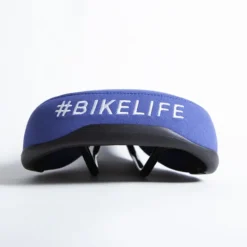 Selle BIKELIFE Bleue Logo Blanc 9 Selle BIKELIFE Bleue Logo Blanc -Magasin De Vélos selle bikelife bleue logo blanc 2